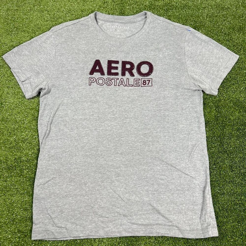 Aeropostale Men's Grey T-shirt